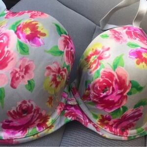 Victoria’s Secret bra 26Dd So pretty Floral Print Women's Bra lined Demi